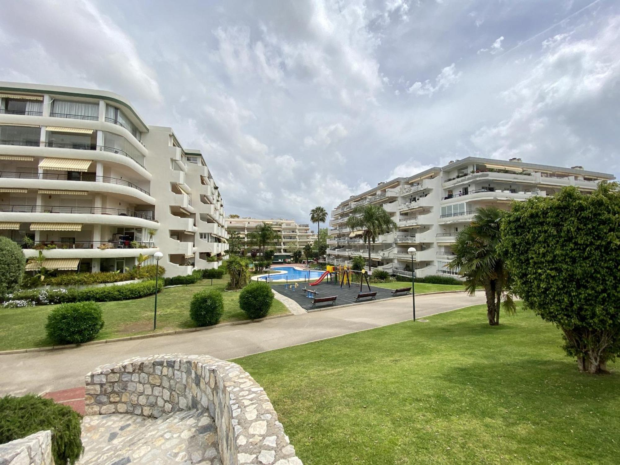 Peace Views And Terrace In Marbella