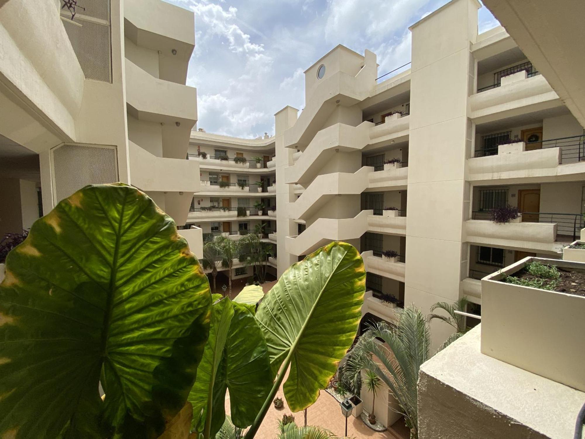 Peace Views And Terrace In Apartment *
