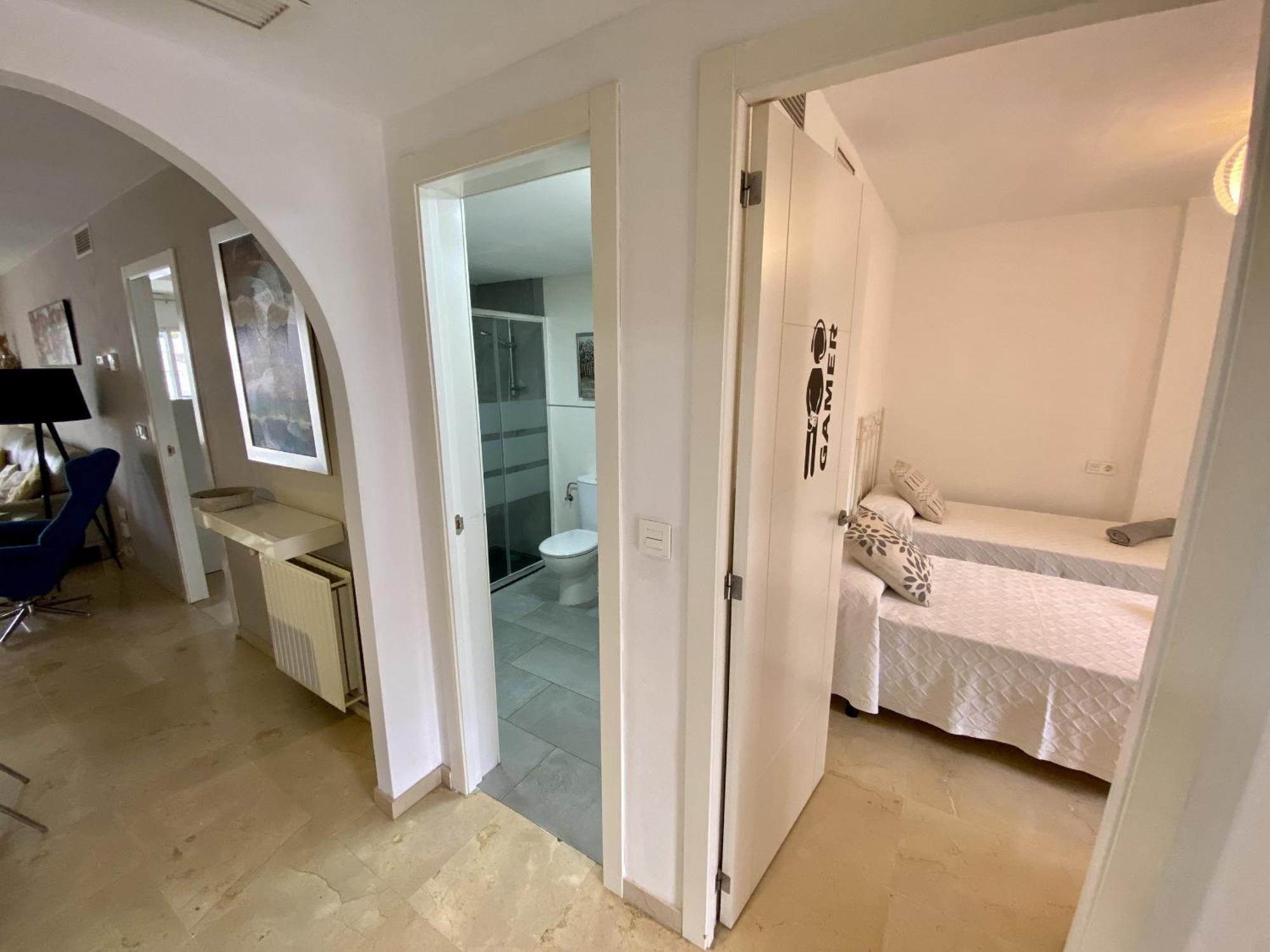 Peace Views And Terrace In Apartment Marbella