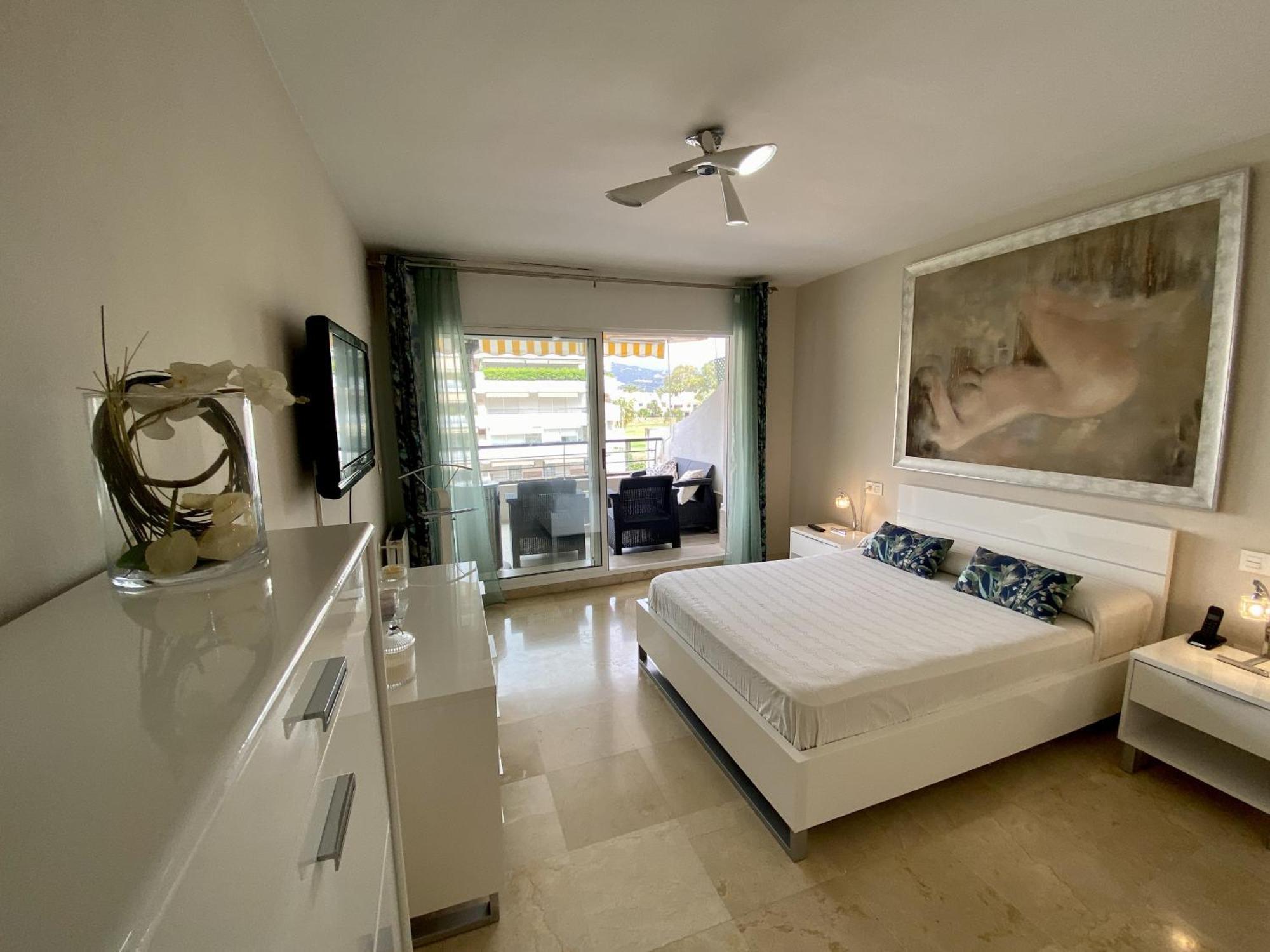 Apartment Peace Views And Terrace In