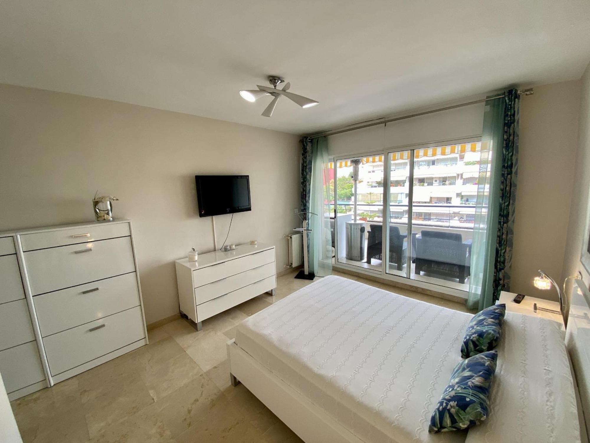 Peace Views And Terrace In Marbella